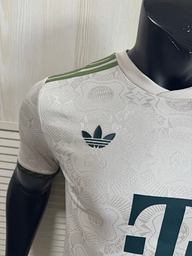 Equipación Edición Especial Oktoberfest Bayern Múnich 25/26